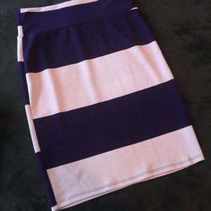 🛍️ LuLaRoe | L | Cassie straight Skirt Pink Purple Stripe D52